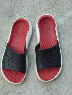 CROCS Slide Sandals in Red, Black & White Unisex Men 5 Women 7